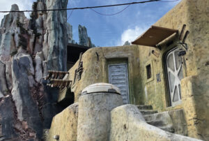 star wars galaxys edge in disneyland